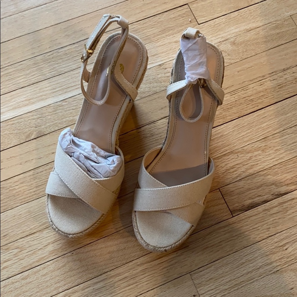 Platform sandals